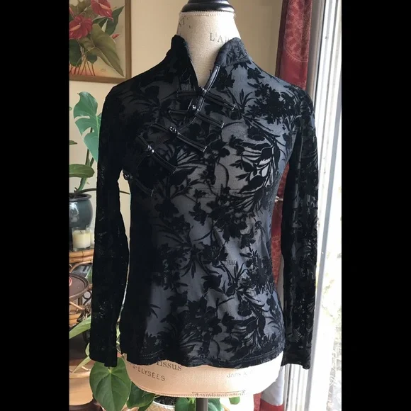 Cheongsam Goth Stretchy Flocked Top w/ Faux Leather Closures NWOTs Tag L, but M - Picture 4 of 7
